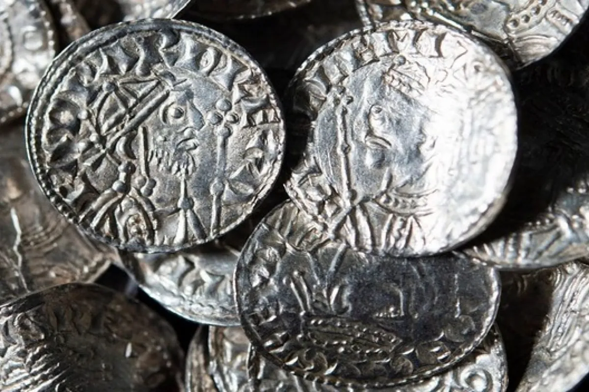 bestuderen om de exacte herkomst van de munten