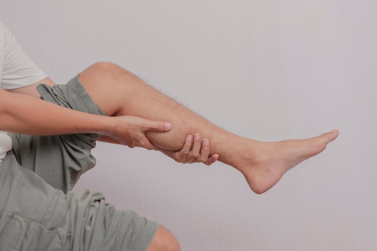 benen zonder reden verkrampen