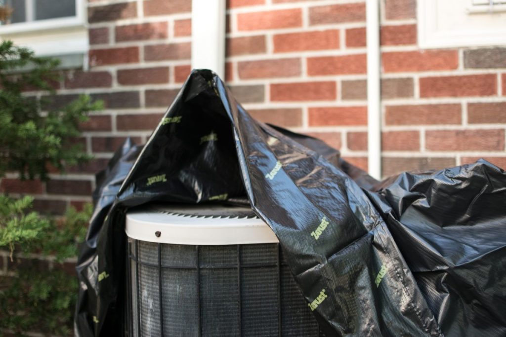 centrale airconditioning in de winter worden afgedekt