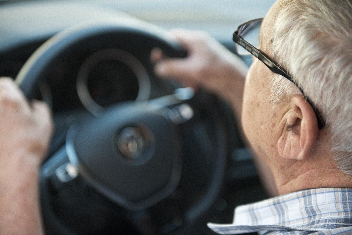 senioren ouder dan 68 jaar mogen vanaf die datum niet meer rijden