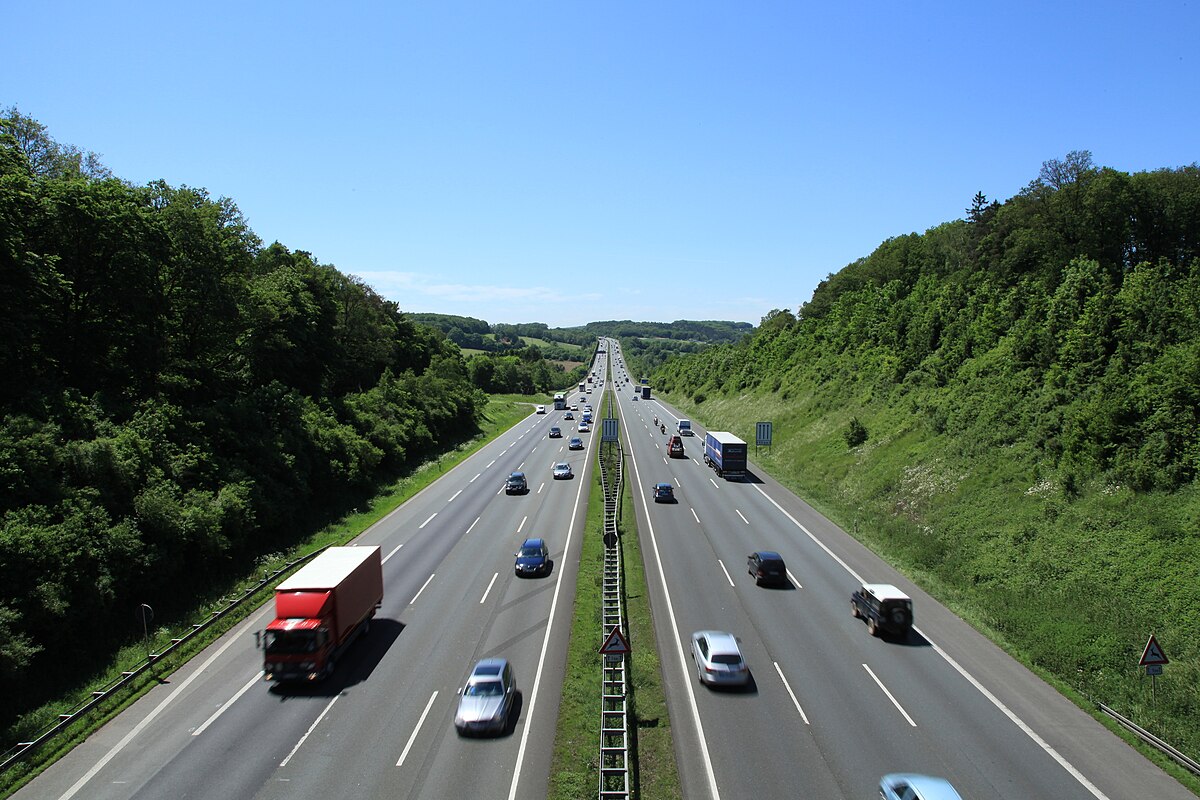 snelweg in Duitsland waar geen snelheidslimiet geldt
