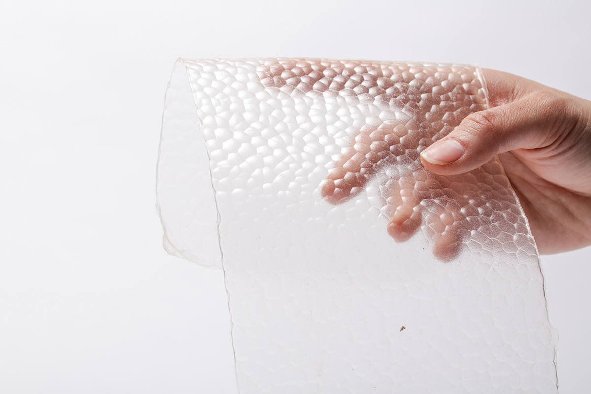 Door visschubben te gebruiken