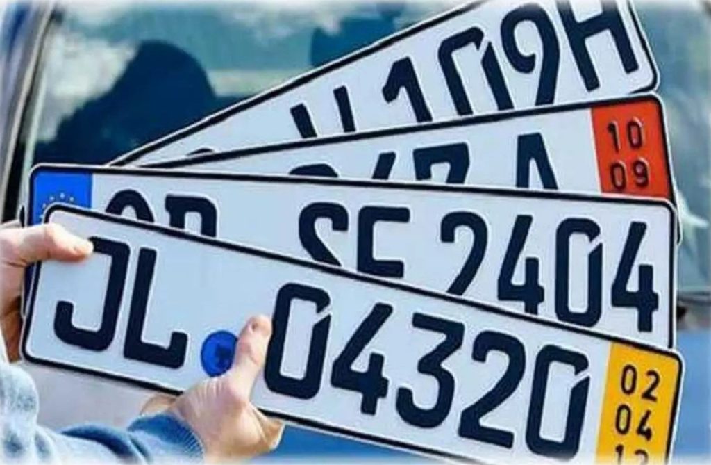 Aparte kentekenplaten voor auto's