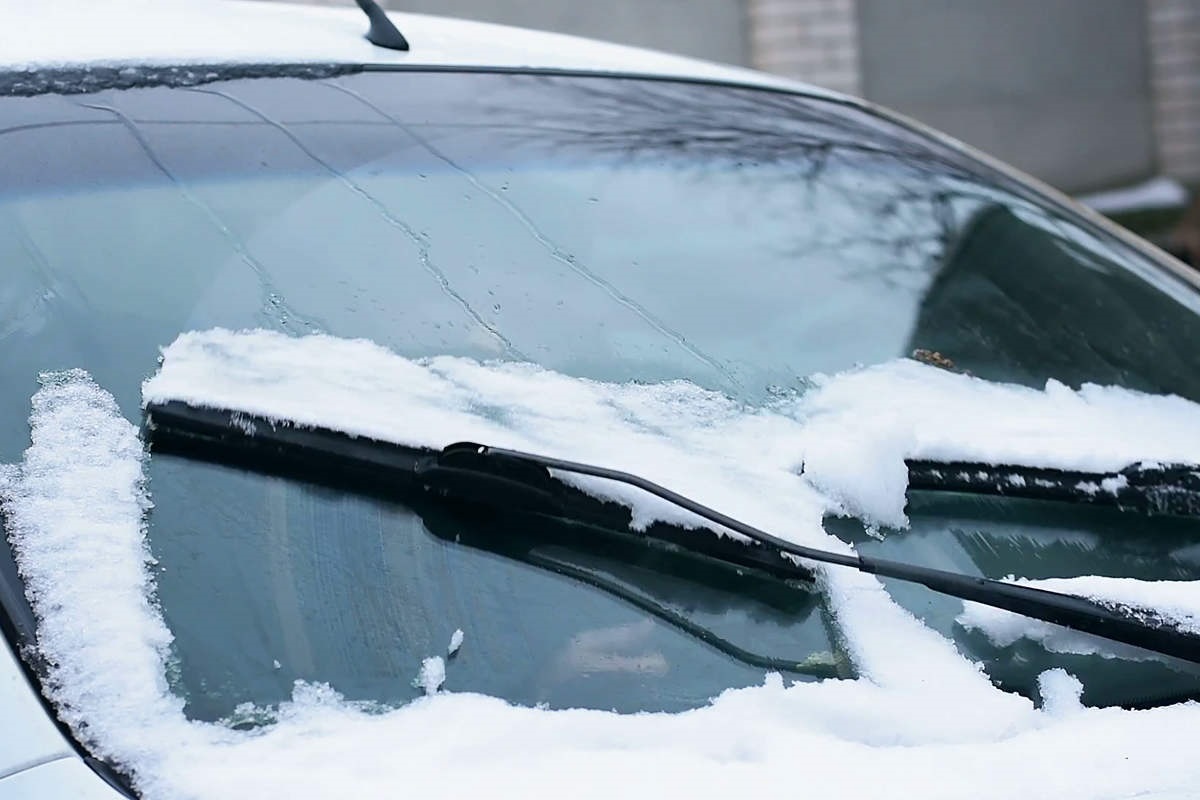 IJs van autoruiten verwijderen
