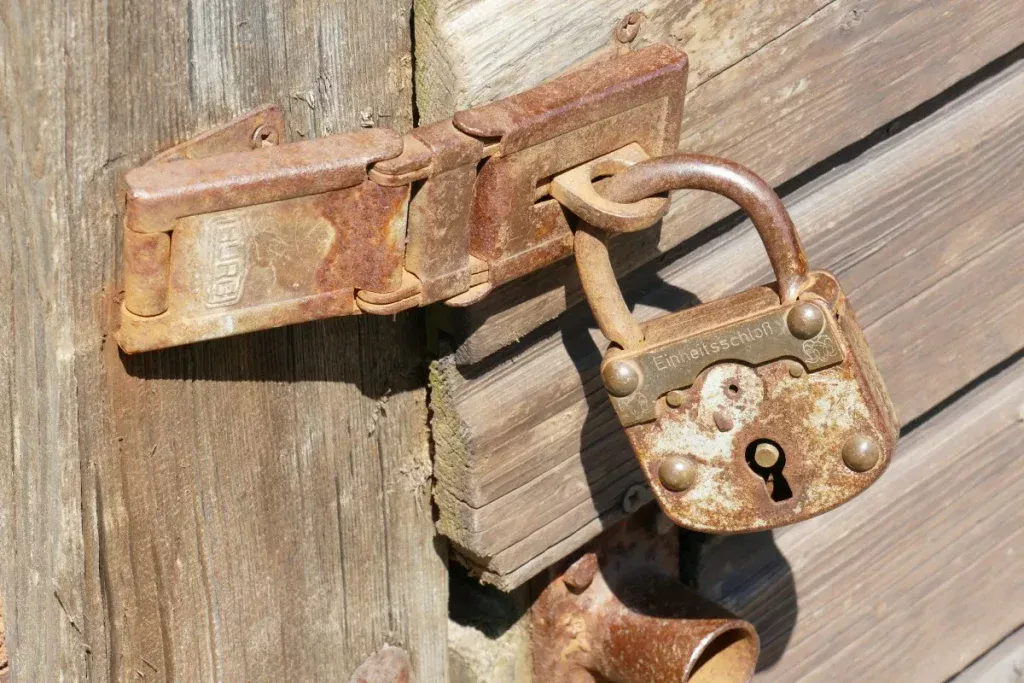 De truc om je hangslot er als nieuw te laten uitzien