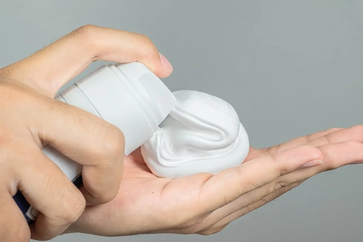 werkt scheerschuim tegen vlekken en vuil