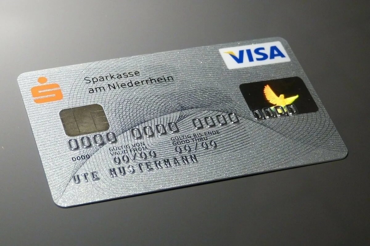 Hologram van een duif op een bankkaart